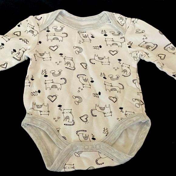 NWOT 3-6M BABY GIRLS PURRRRFECT LONG SLEEVE SHIRT ONESIE AND GRAY LEGGINGS - Picture 2 of 3